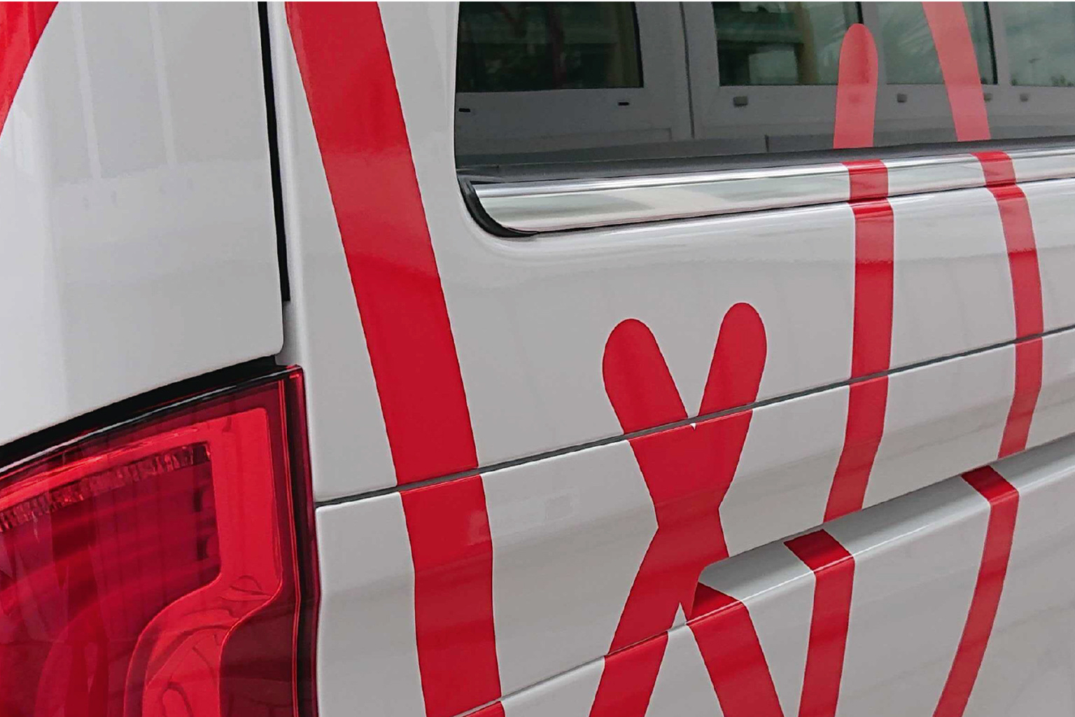 Schreinerei_Warger_AG_Fahrzeugbeschriftung Bus