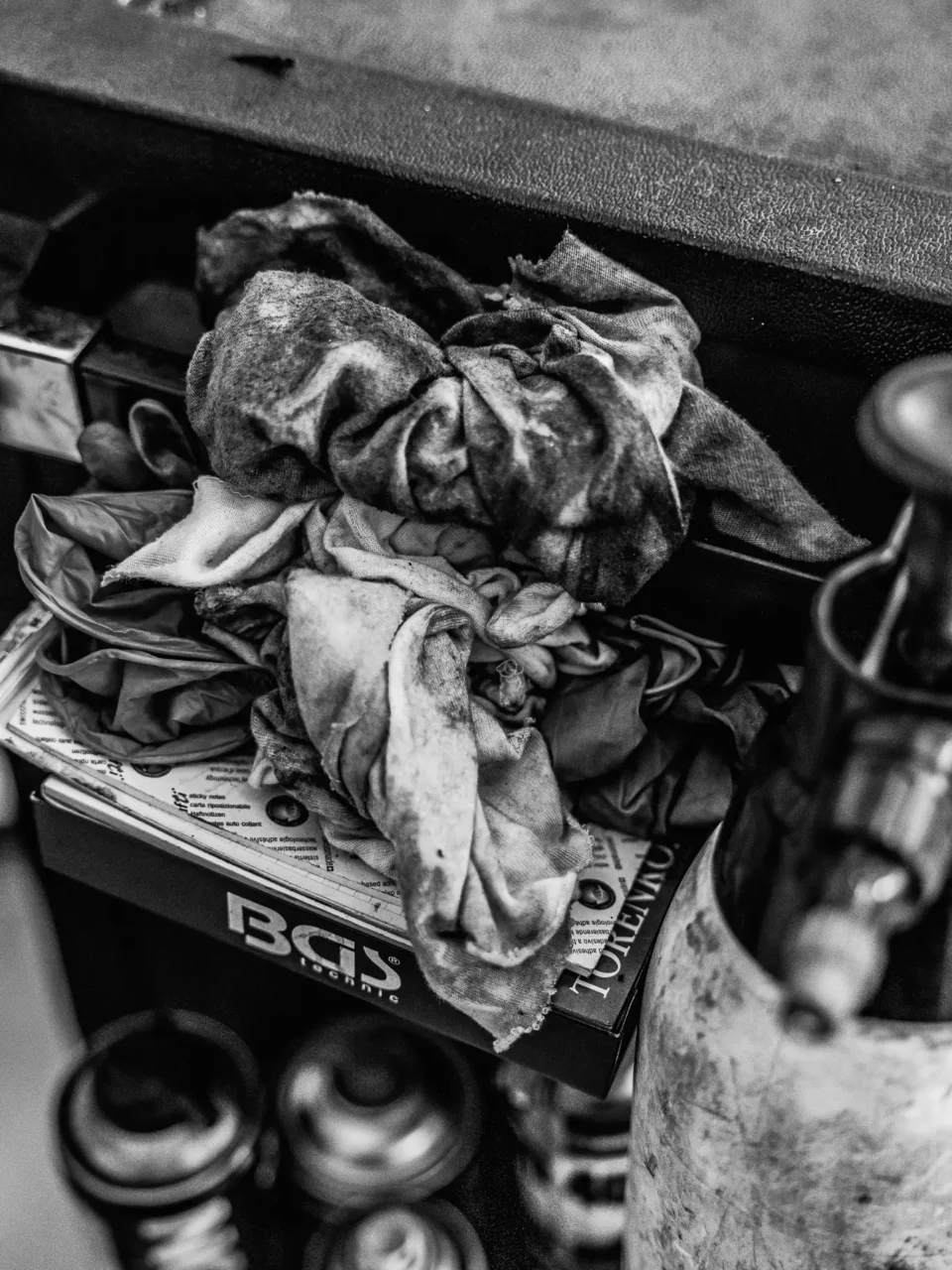 fotografie-autowerkstatt-detailaufnahme-schmiermittel